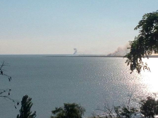 Із підбитого катера врятовано 8 прикордонників, ще двох шукають, — Лисенко Із підбитого катера врятовано 8 прикордонників, ще двох шукають, — Лисенко