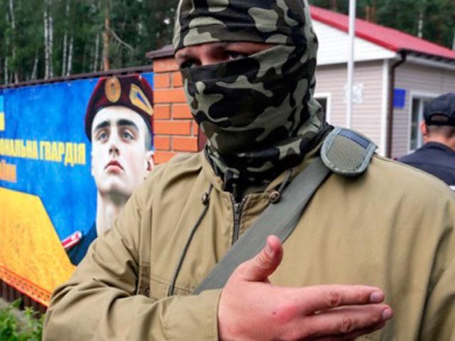 Командиров, выводящих отряды из окружения, надо выдвигать на руководящие должности, — Семенченко Командиров, выводящих отряды из окружения, надо выдвигать на руководящие должности, — Семенченко