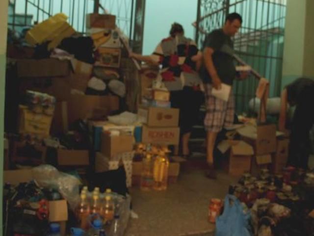 Чим волонтери допомагають у зоні АТО (Відео) Чим волонтери допомагають у зоні АТО (Відео)