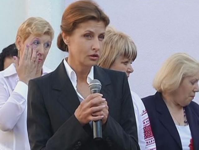 Ми повинні вчити дітей власним прикладом, — дружина Порошенка Ми повинні вчити дітей власним прикладом, — дружина Порошенка