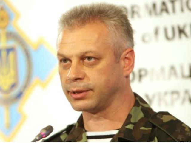 На території України перебуває до 15 тисяч бойовиків і російських військових, — РНБО