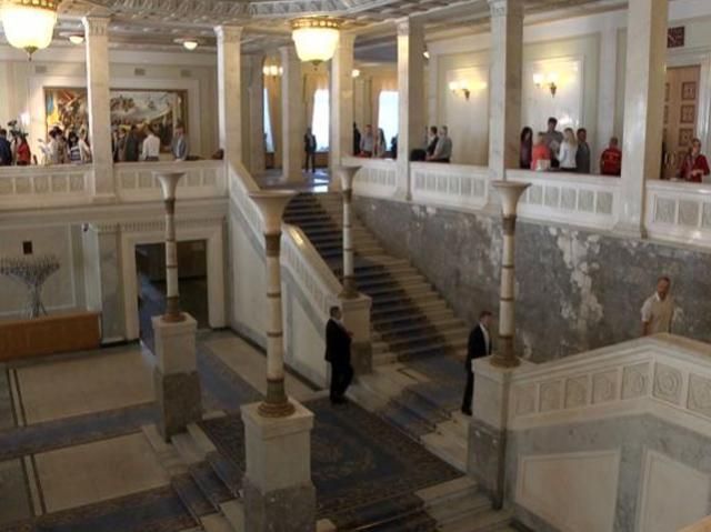 Сьогодні в Раді: звітуватиме Гелетей, розглянуть питання підтримки армії та проведення АТО Сьогодні в Раді: звітуватиме Гелетей, розглянуть питання підтримки армії та проведення АТО