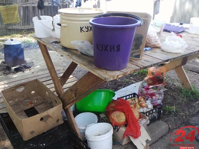 Люди продолжают помогать силам АТО, — волонтер Люди продолжают помогать силам АТО, — волонтер