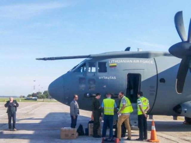 Первые 6 тонн гуманитарной помощи с Литвы прибыли в Украину