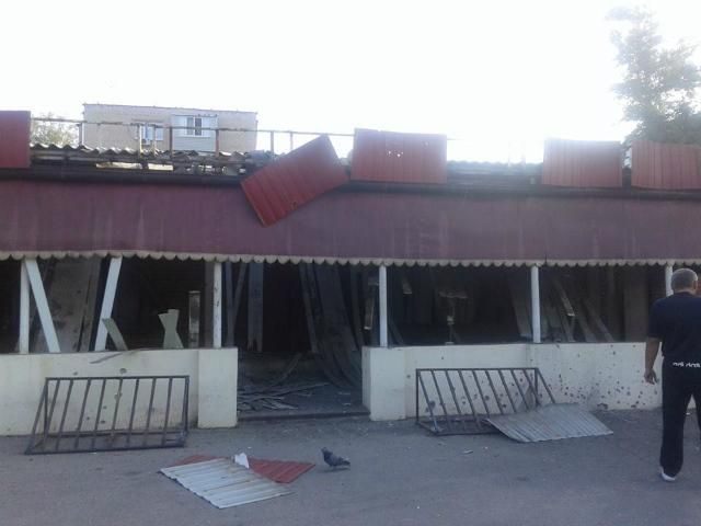 Щастя обстріляли з "Градів" (Фото) Щастя обстріляли з "Градів" (Фото)