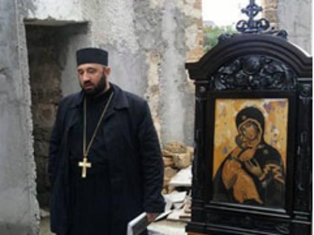 В Крыму задержали священника УГКЦ и 15 прихожан В Крыму задержали священника УГКЦ и 15 прихожан