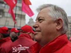 Суд снова перенес рассмотрение иска о запрете КПУ