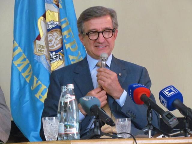 Мариуполь мирный, но прифронтовой город, — Тарута Мариуполь мирный, но прифронтовой город, — Тарута