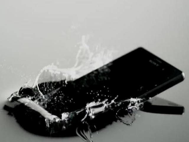 Флагманський смартфон та його зменшена версія від Sony і розумний годинник від Asus Флагманський смартфон та його зменшена версія від Sony і розумний годинник від Asus