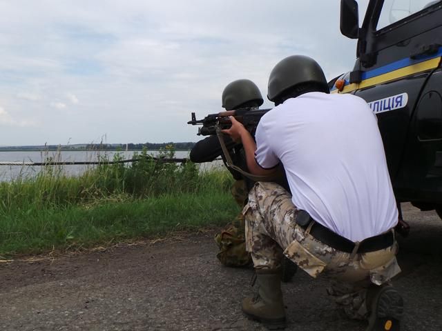 За день українські позиції тричі обстріляли, — прес-центр АТО За день українські позиції тричі обстріляли, — прес-центр АТО