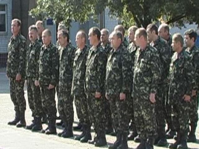 Чоловіки з Луганської і Донецької областей вже в формі 