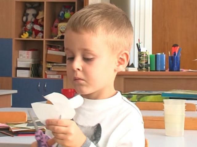 Діти із вінницького дитсадка передали військовим обереги Діти із вінницького дитсадка передали військовим обереги