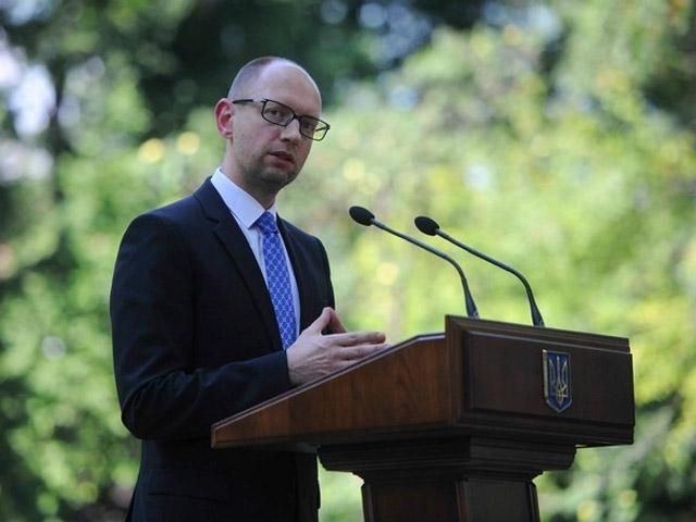 Яценюк. Піти за "білим кроликом" Яценюк. Піти за "білим кроликом"