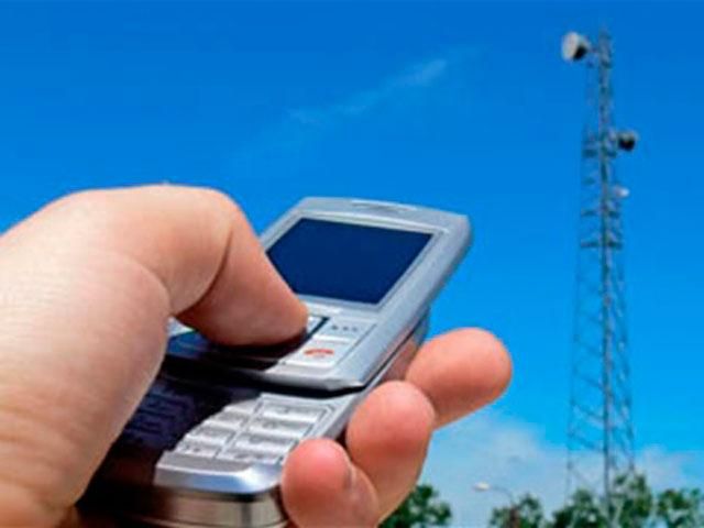 Яценюк собирается разрушить монополию России на мобильную связь в Украине Яценюк собирается разрушить монополию России на мобильную связь в Украине