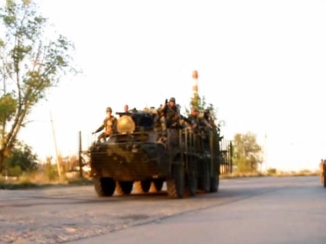 Бійці, що обороняють Маріуполь, скептично ставляться до перемир'я (Відео) Бійці, що обороняють Маріуполь, скептично ставляться до перемир'я (Відео)