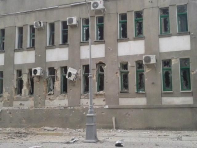 Ночь в Луганске прошла спокойно впервые за последние месяцы, — горсовет Ночь в Луганске прошла спокойно впервые за последние месяцы, — горсовет