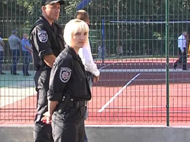 Мати трьох дітей очолює спецпідрозділ Мати трьох дітей очолює спецпідрозділ