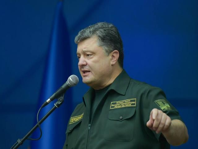 863 человека еще остаются в плену, — Порошенко 863 человека еще остаются в плену, — Порошенко