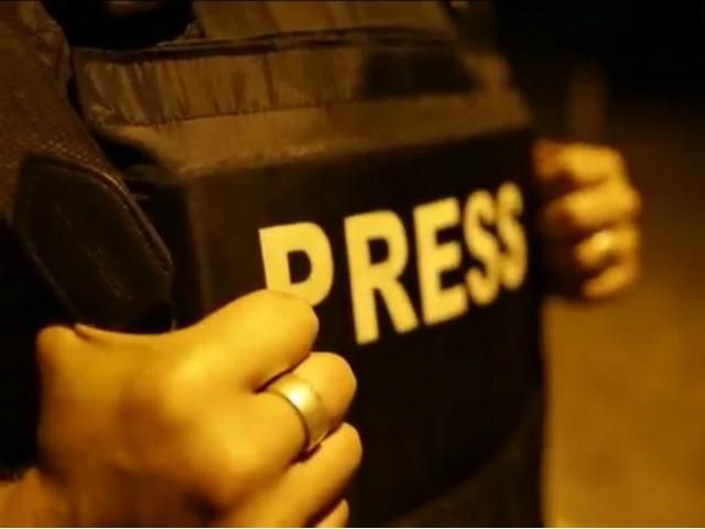 В зоні АТО зникли двоє українських журналістів