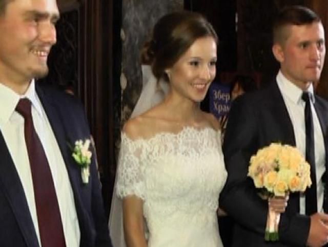 Офіцер з Криму одружився з львів'янкою (Відео)