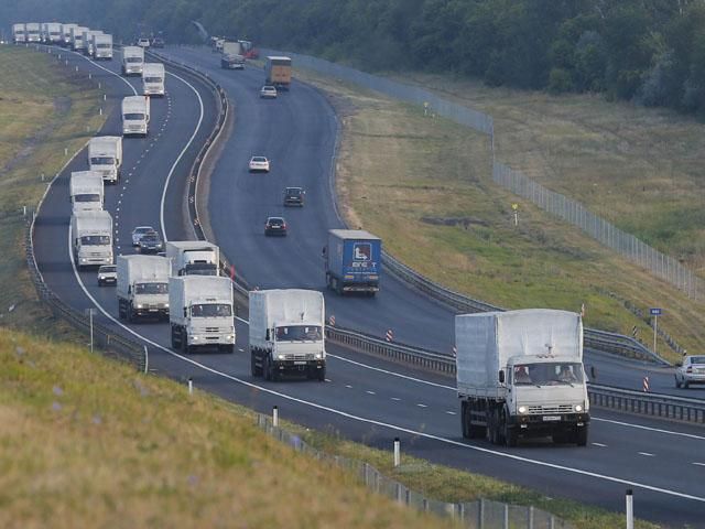 Митники не мають уявлення, що РФ привезе в своїй "гуманітарці" цього разу Митники не мають уявлення, що РФ привезе в своїй "гуманітарці" цього разу