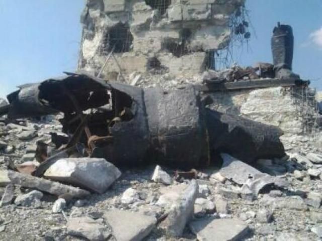 Біля Савур-Могили знайдено тіла 18 українських військових Біля Савур-Могили знайдено тіла 18 українських військових