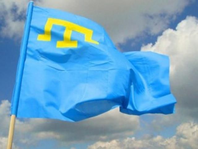 В аннексированном Крыму обыскали гимназию, детей заставили снять крымскотатарскую символику