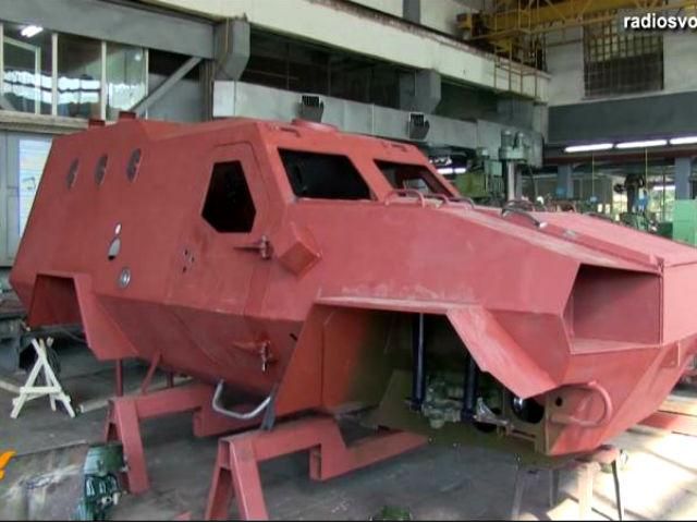 На Львівському бронетанковому заводі розробили БТР “Дозор” для десанту в зоні АТО