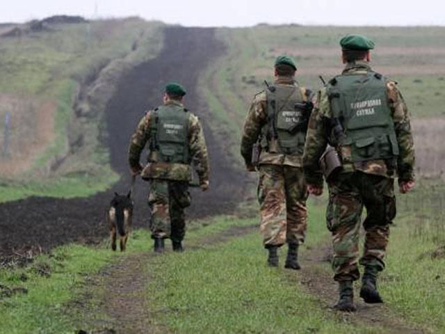 Україна почала будувати оборонну стіну на кордоні з РФ Україна почала будувати оборонну стіну на кордоні з РФ