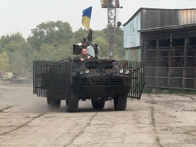 БРДМ відремонтували за гроші ДАІ (Відео)