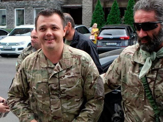 Несколько десятков бойцов "Донбасса" будут баллотироваться в депутаты, — Семенченко Несколько десятков бойцов "Донбасса" будут баллотироваться в депутаты, — Семенченко