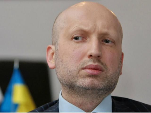 Турчинов допускає введення воєнного стану, "якщо мирним шляхом очистити Донбас не вдасться" 