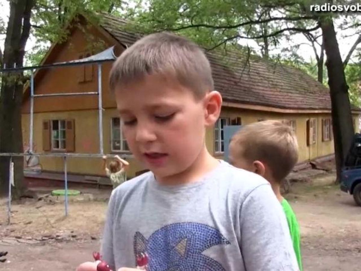 Мне снилось, что в новостях объявили: война закончилась, — маленький  беженец из Донбасса - 24 Канал