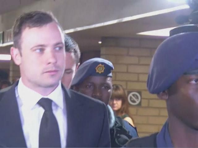 Параолімпійця Пісторіуса визнали винним у ненавмисному вбивстві Параолімпійця Пісторіуса визнали винним у ненавмисному вбивстві