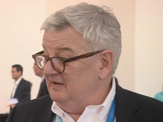 Путин очень обеспокоен успехом демократии в Украине, — Фишер Путин очень обеспокоен успехом демократии в Украине, — Фишер