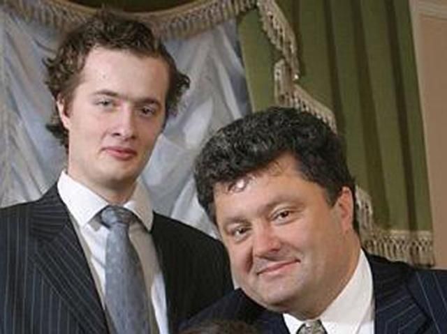 Сын Порошенко Алексей идет на выборы по мажоритарке Сын Порошенко Алексей идет на выборы по мажоритарке