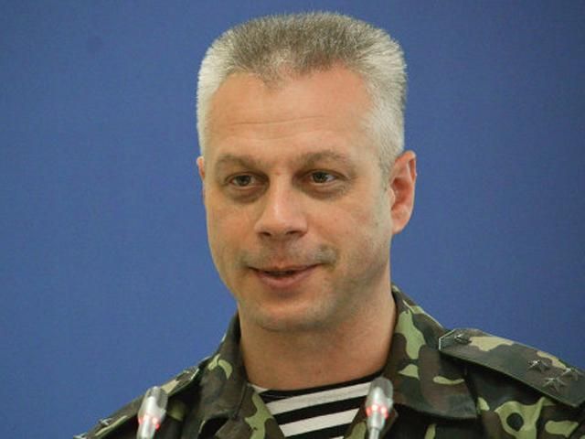 Місцеві мешканці, які підтримували терористів, складають зброю, — РНБО Місцеві мешканці, які підтримували терористів, складають зброю, — РНБО