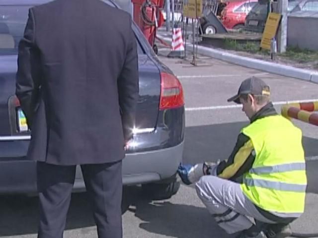 Середня вартість бензину А-95 подешевшала на 20-30 копійок Середня вартість бензину А-95 подешевшала на 20-30 копійок