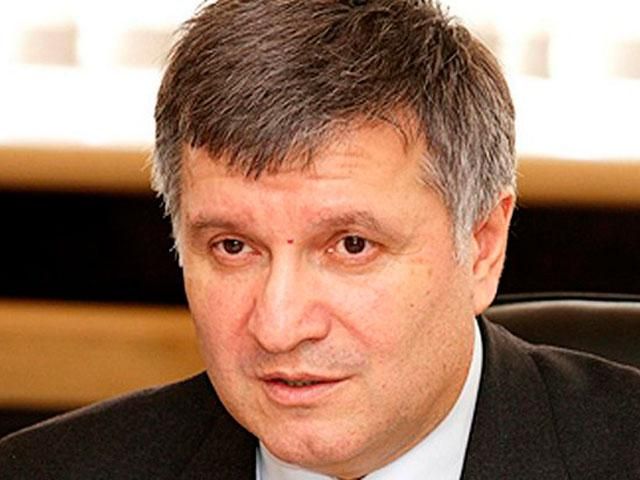 Аваков запевнив, що “Топаз” у СІЗО