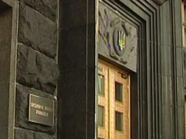 У "тіні" перебуває 20 млрд грн зарплат щомісяця, – Білоус У "тіні" перебуває 20 млрд грн зарплат щомісяця, – Білоус