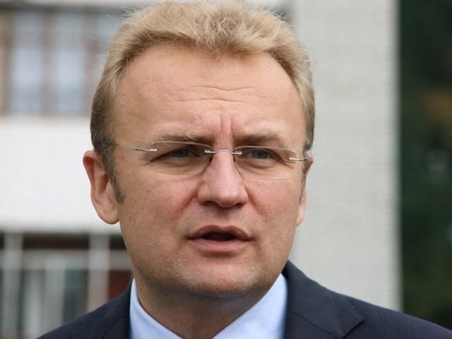 В топ рейтинге доверия среди украинцев — Садовый и Семенченко, — СОЦИС В топ рейтинге доверия среди украинцев — Садовый и Семенченко, — СОЦИС