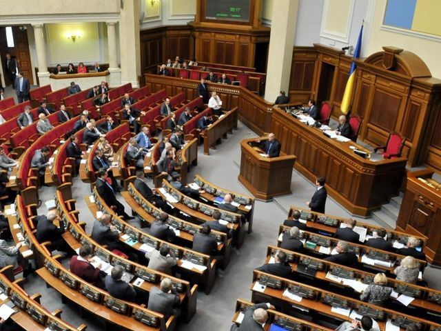 Текст закону про особливість Донбасу неочікувано змінили