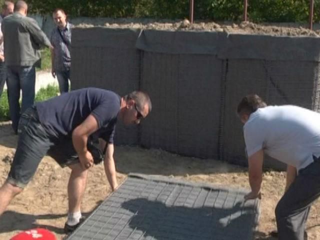 Львовские передвижные блокпосты отправятся в зону АТО Львовские передвижные блокпосты отправятся в зону АТО