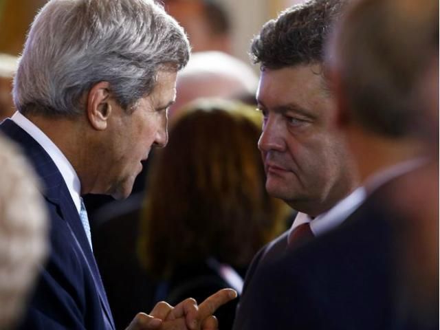Порошенко и Керри обсудили сотрудничество между Украиной и США в сфере обороны
