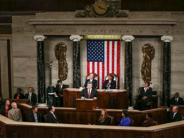 Я вважаю своїм обов'язком відновити українську армію, — Порошенко Я вважаю своїм обов'язком відновити українську армію, — Порошенко