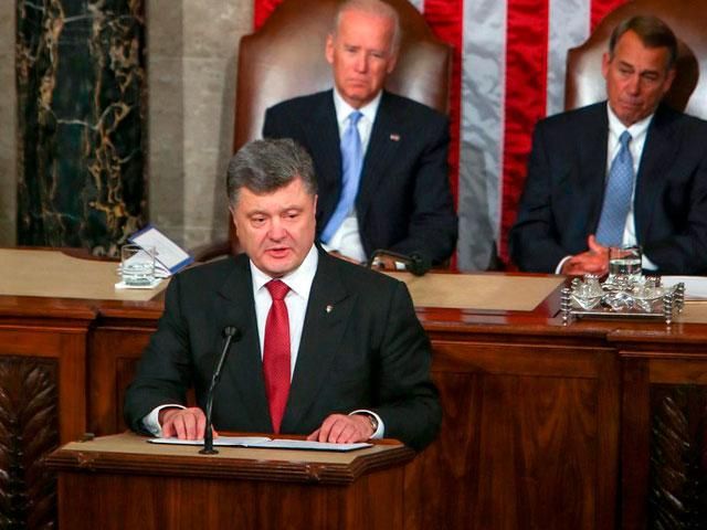 Порошенко закликав США надати Україні особливий статус поза членством у НАТО Порошенко закликав США надати Україні особливий статус поза членством у НАТО
