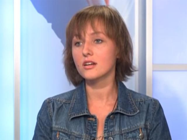 Поэтесса Анастасия Дмытрук рассказала, как подарила джип бойцам "Айдара" Поэтесса Анастасия Дмытрук рассказала, как подарила джип бойцам "Айдара"