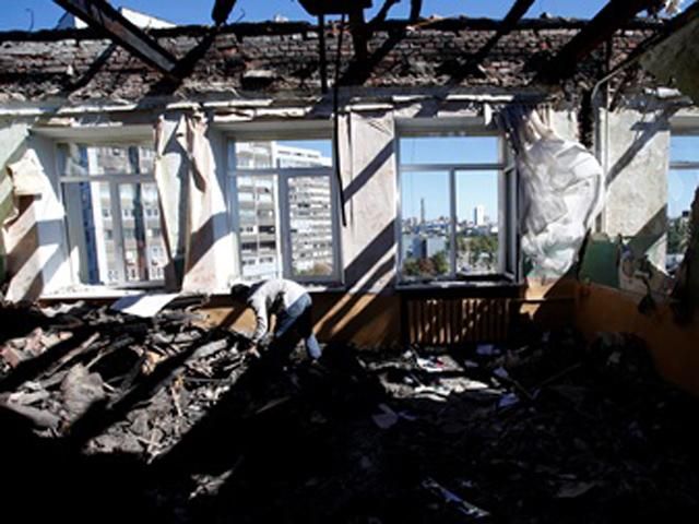 В Донецке слышны звуки залпов и взрывов