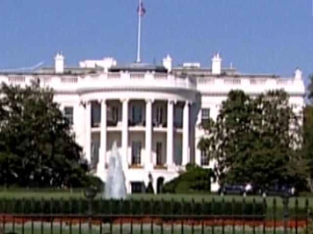 На територію Білого дому проникла невідома особа На територію Білого дому проникла невідома особа