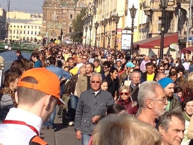 В Санкт-Петербурге — марш против российской военной агрессии в Украине (Фото)